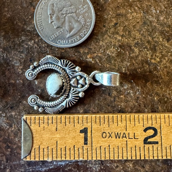 Naja style white Buffalo turquoise pendant sterling silver - Picture 2 of 6